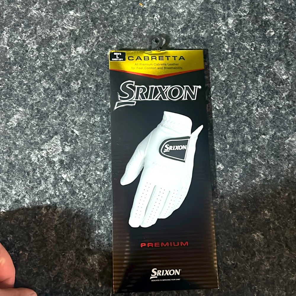 New in box Srixon Tour Golf Glove Cadet Large